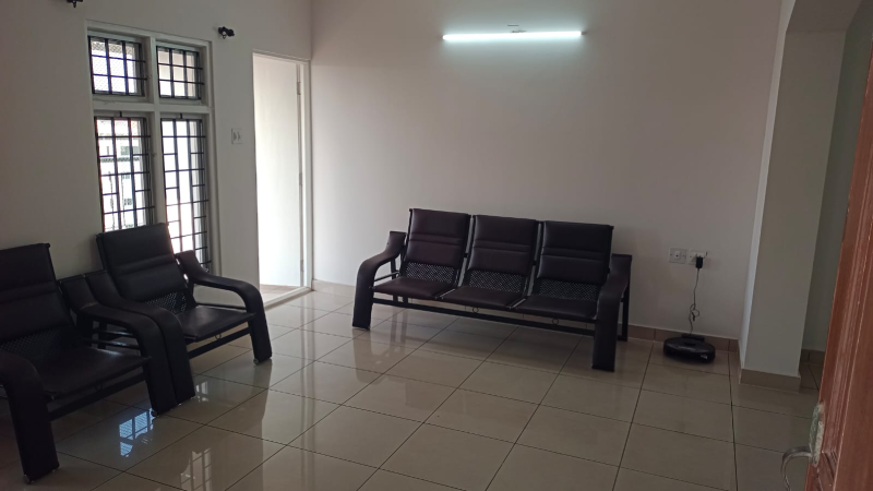 1500 Sq Ft 3BHK Semi-Furnished Flat for Sale in Ballalbag | West Facing