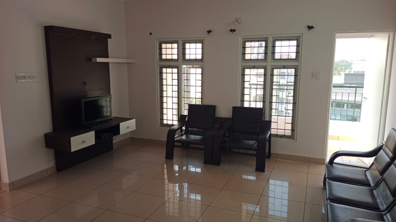 1500 Sq Ft 3BHK Semi-Furnished Flat for Sale in Ballalbag | West Facing