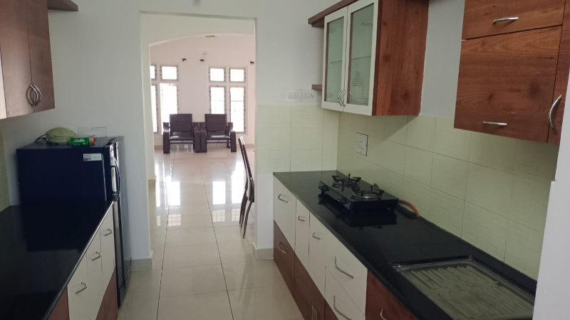 1500 Sq Ft 3BHK Semi-Furnished Flat for Sale in Ballalbag | West Facing
