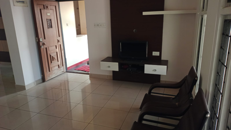 1500 Sq Ft 3BHK Semi-Furnished Flat for Sale in Ballalbag | West Facing