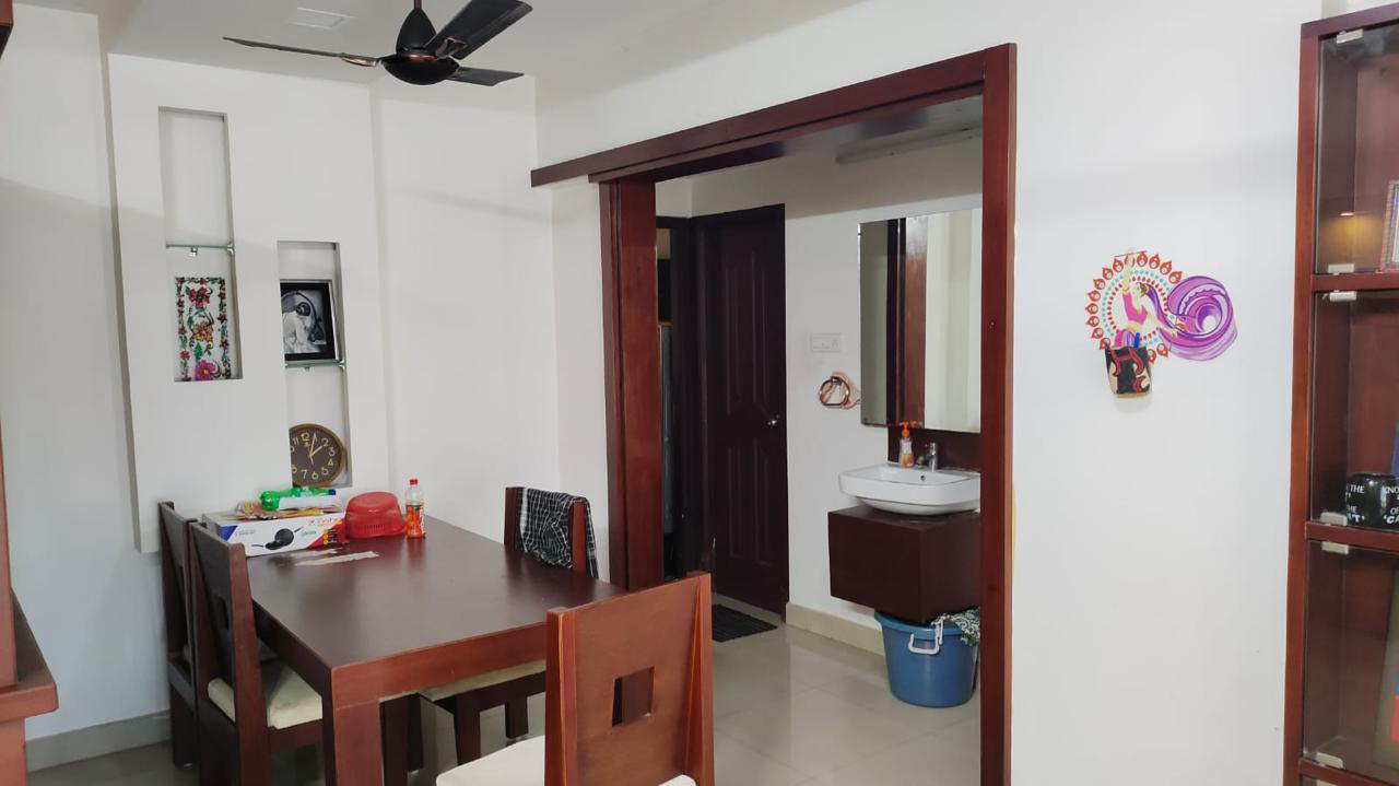 Fully Furnished 2BHK Flat for Sale in Balmatta, Mangalore – Prime Location Near Arya Samaj