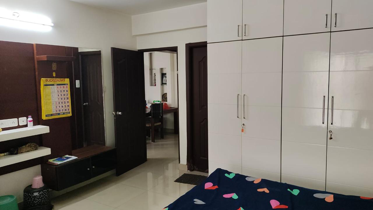 Fully Furnished 2BHK Flat for Sale in Balmatta, Mangalore – Prime Location Near Arya Samaj