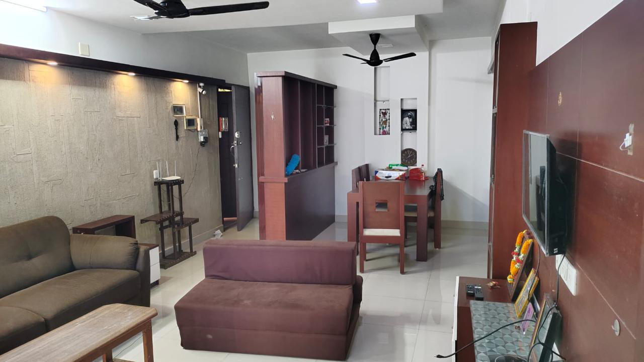 Fully Furnished 2BHK Flat for Sale in Balmatta, Mangalore – Prime Location Near Arya Samaj