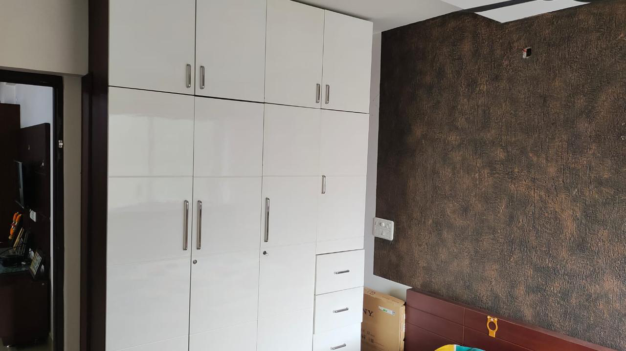 Fully Furnished 2BHK Flat for Sale in Balmatta, Mangalore – Prime Location Near Arya Samaj