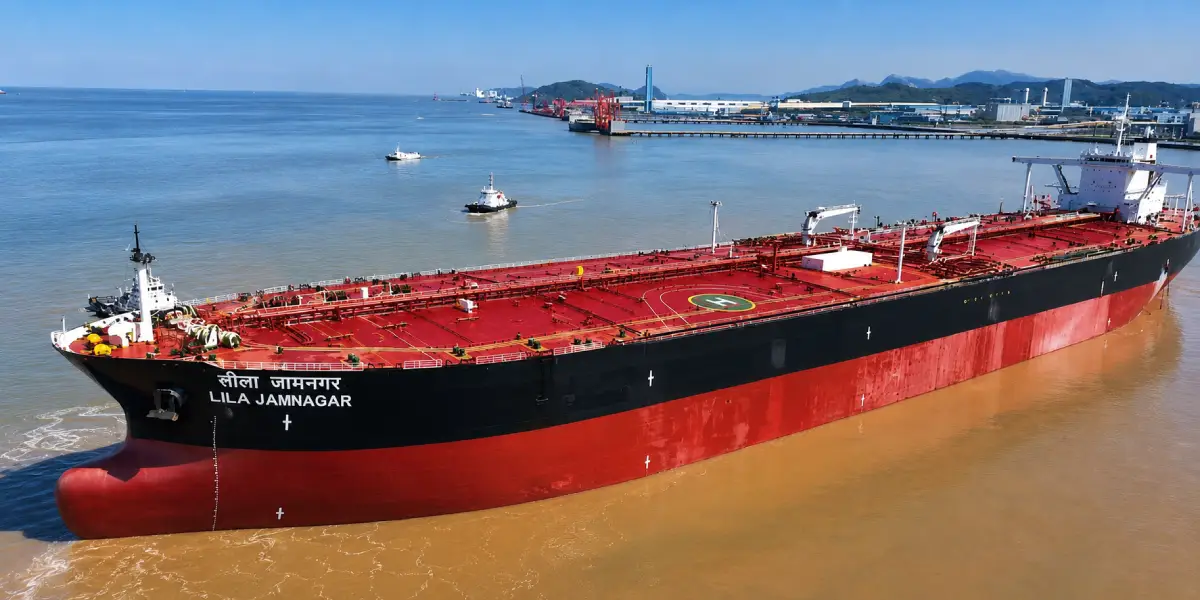 Crude oil tanker at New Mangalore Port - MangaloreDiary