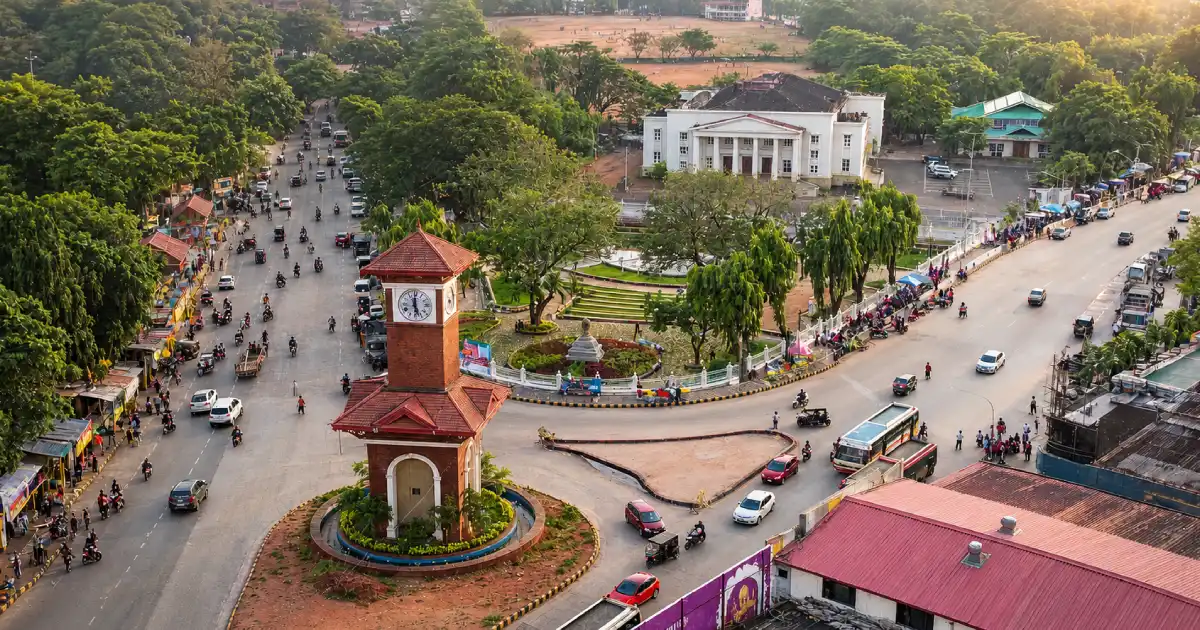 Neighbourhood Files #1: Hampankatta, the Well, the Clock Tower and the Heart of Mangaluru